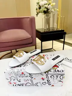 Dolce & Gabbana slippers