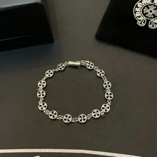 Chrome Hearts Classic Vintage T-shaped Flower Bracelet