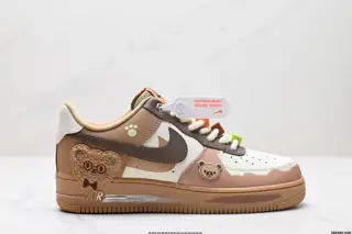 NIKE AIR FORCE 1’07 LV8 Sneakers CJ9297-999