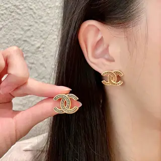 Chanel second-hand earrings