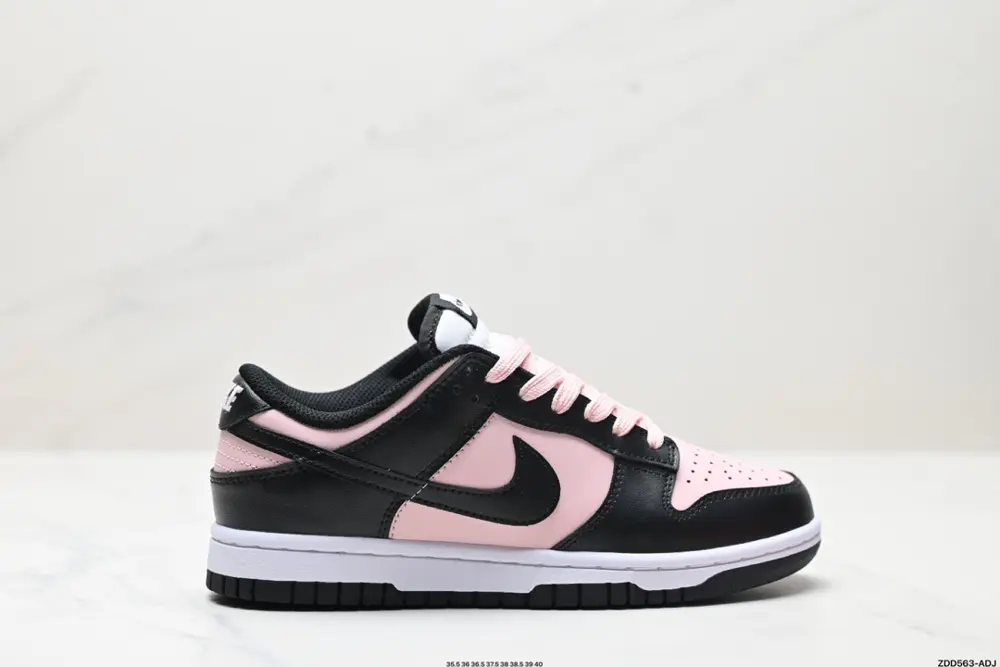 Nike SB Dunk Low Retro Dunk Series Retro Low-top Casual Sports Skateboard Shoes CW1590-100
