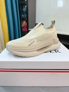 Moncler sports shoes Material: custom calfskin mesh breathable lining leather insole