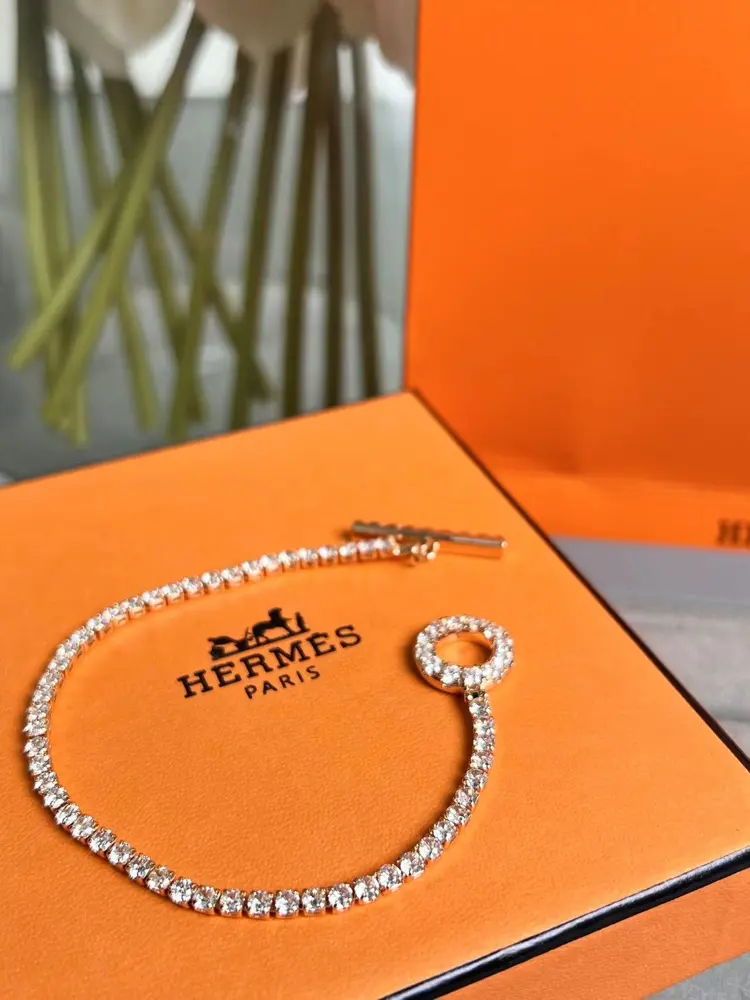 Hermès Finesse Hermès Small Q Bracelet