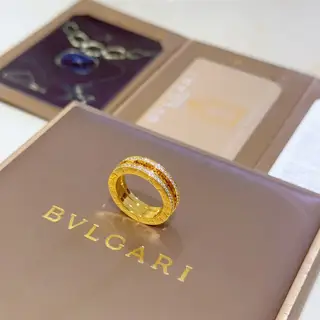 Bvlgari DIVAS’ DREAM series is perfect in appearance and details. The unique color is