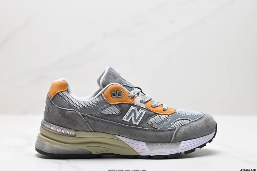 New Balance New Balance Jound × New Balance 992 Retro style upper M992BL