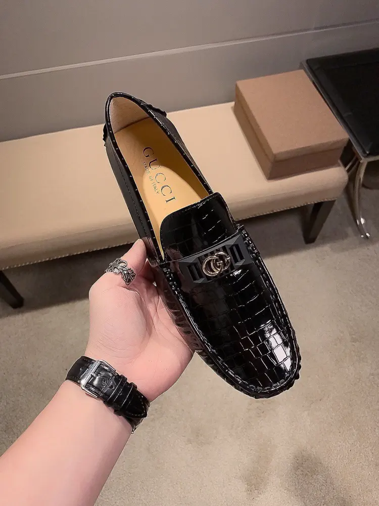 GUCCI casual loafers