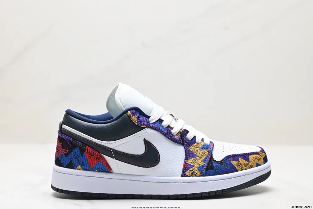 Nike Air Jordan 1 Low Sneakers DC0774-502