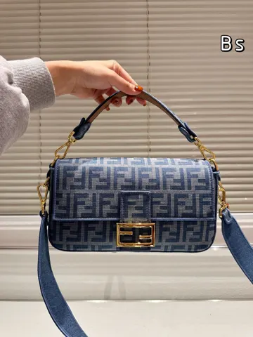 Fendi Baguette