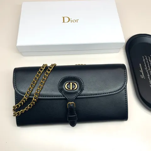 Dior Overseas