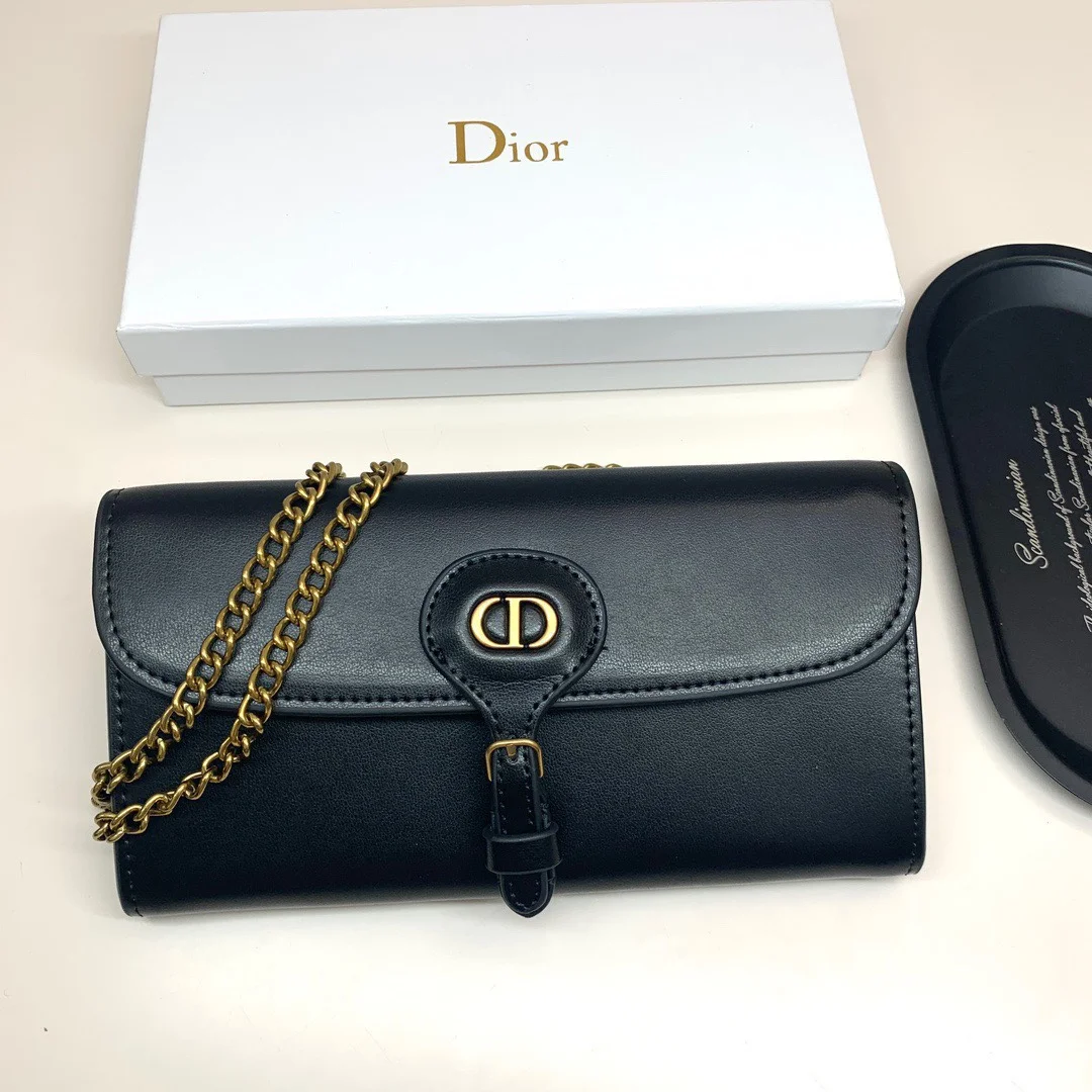 Dior Overseas