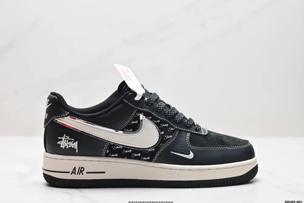 NIKE AIR FORCE 1’07 Sneakers XZ6188-311