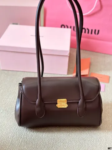 MiuMiu Baguette