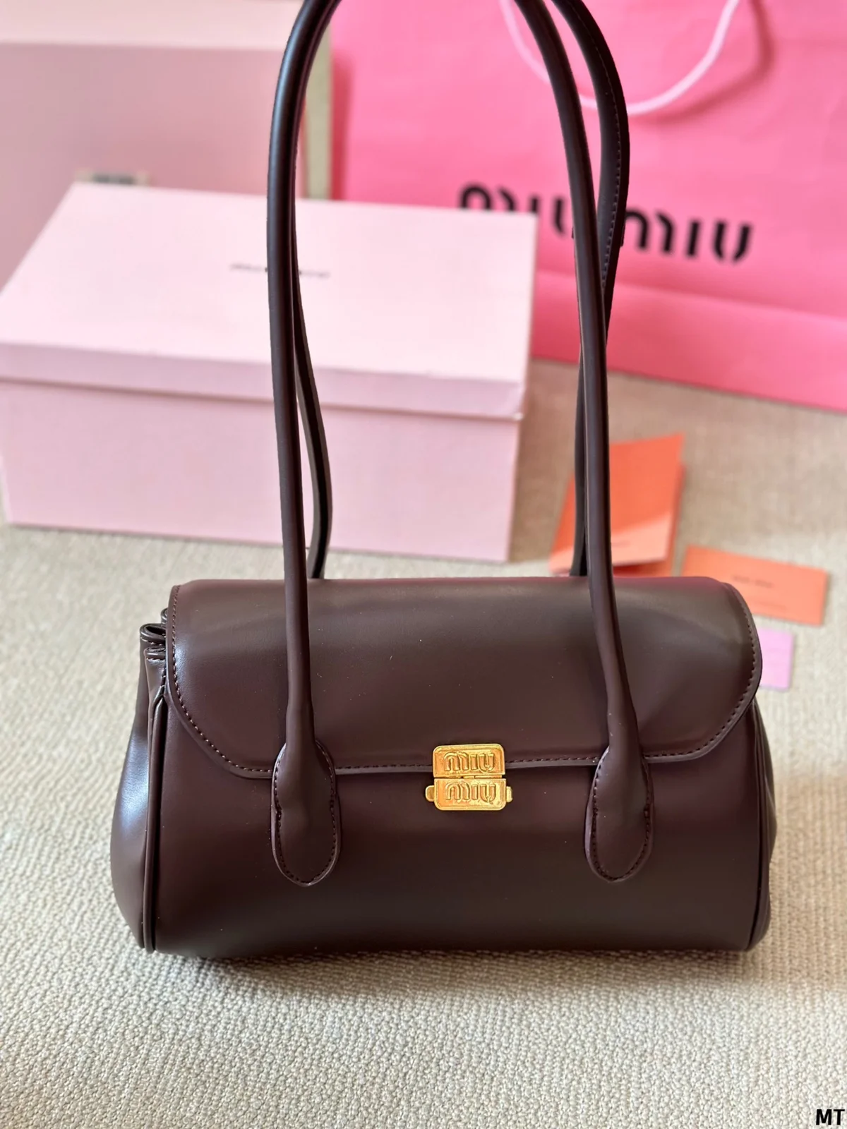 MiuMiu Baguette