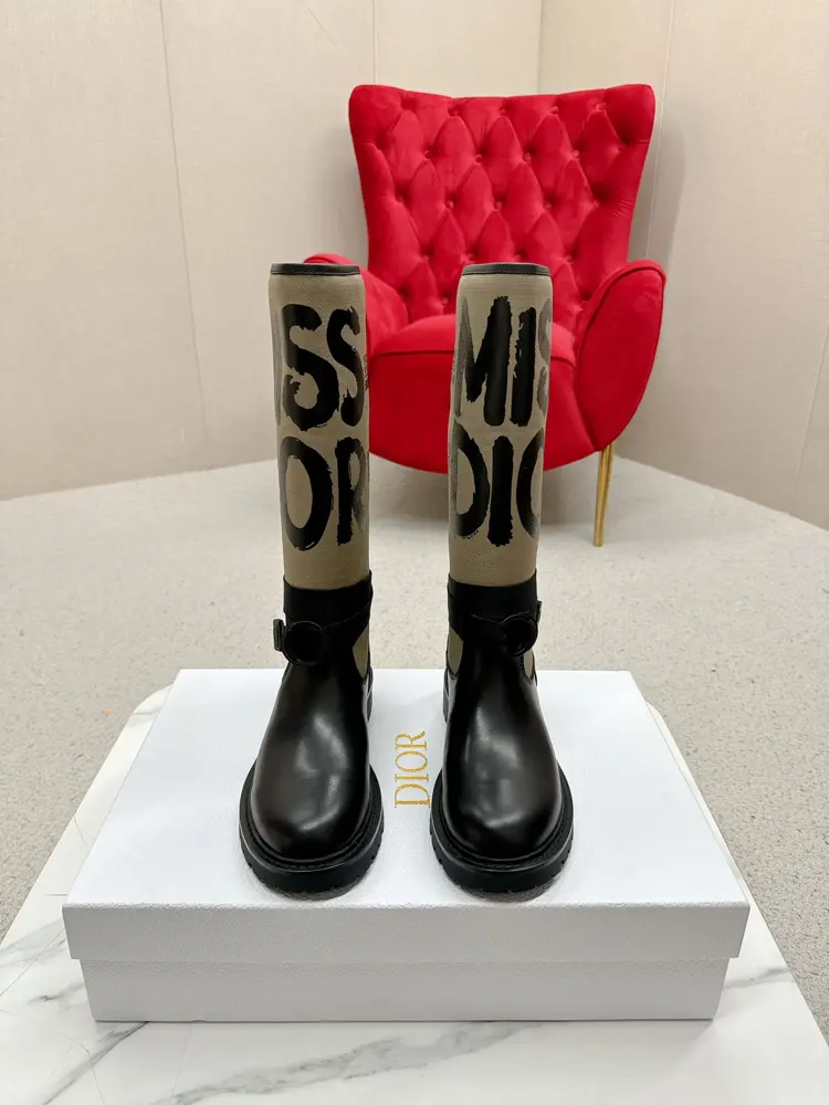 Dior couture poster style D-Major embroidered color matching letter logo round toe mid-tube