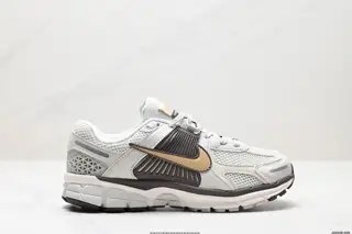 Nike Zoom Vomero 5 Sneakers HM9657-001