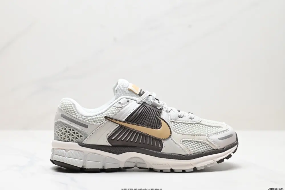 Nike Zoom Vomero 5 Sneakers HM9657-001