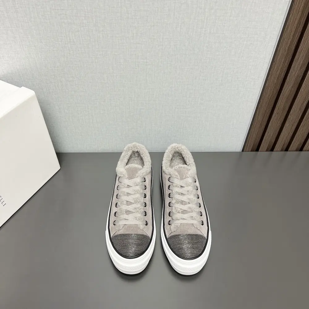 Brunello Cucinelli autumn and winter casual sports shoes original custom … Wearing it is