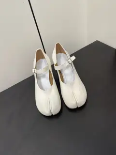 Maison Margiela mm6 small heel Mary Jane new product