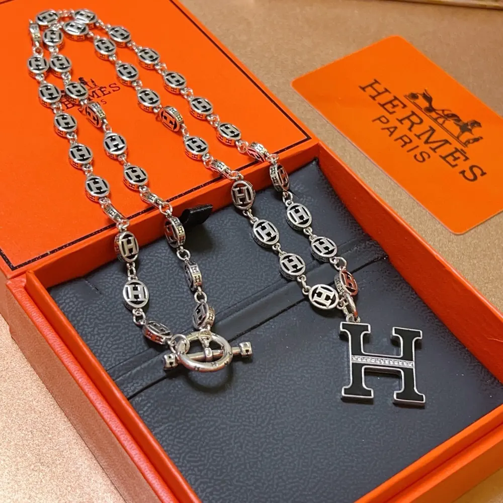 Hermès necklace New product launch HERMES must-have pig nose series jewelry High-end