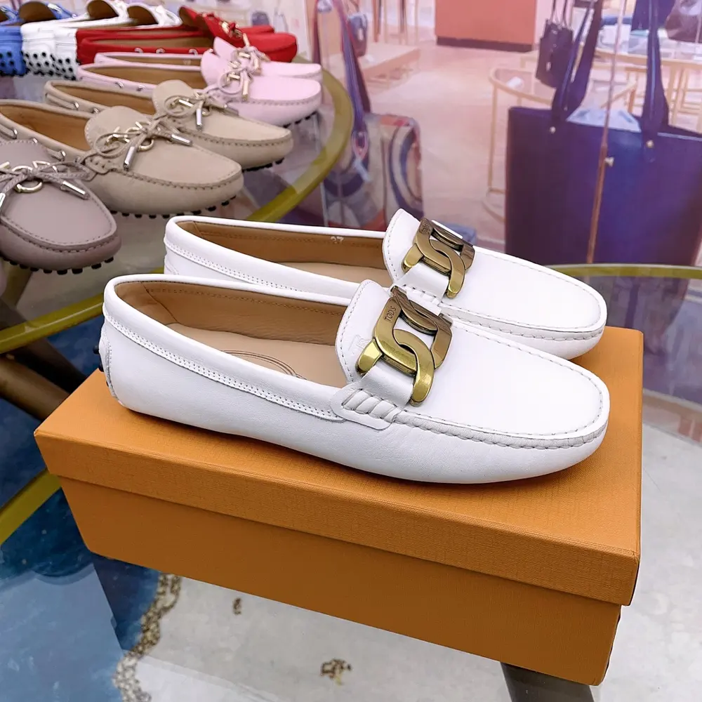 Tods classic ladies’ moccasins