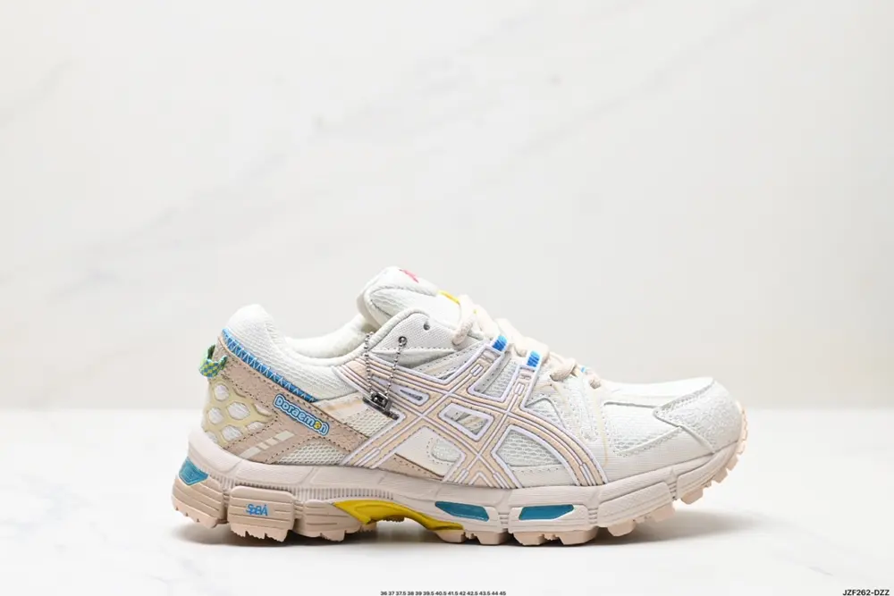 Asics Gel-Kahana 8 Asics classic outdoor running shoes. Functional and outdoor styles are 1013A137-400