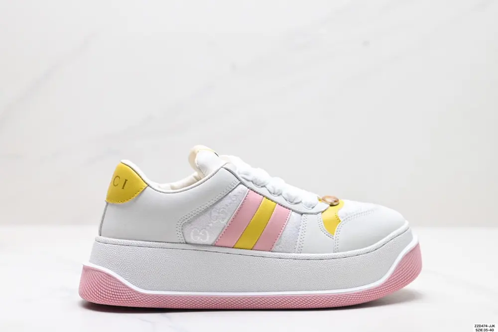 Gucci leather low-top round-toe lace-up fashion sneakers 570442