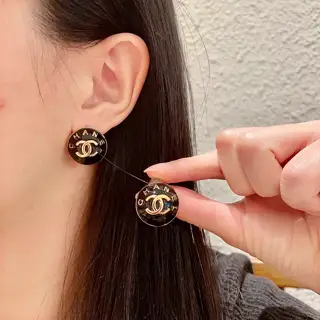 Second-hand Chanel earrings