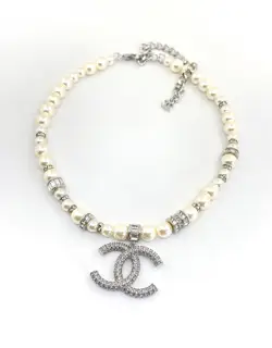 Chanel pearl necklace