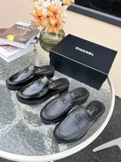 Chanel high school student retro loafers