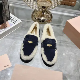 Miu Miu Miu loafers 2024 autumn and winter new cotton shoes furry shoes from Miu series
