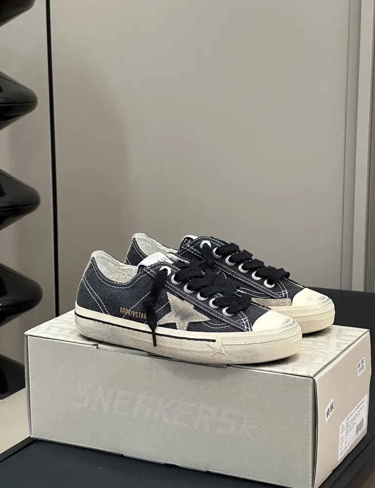 Golden Goose dirty shoes are all classic styles