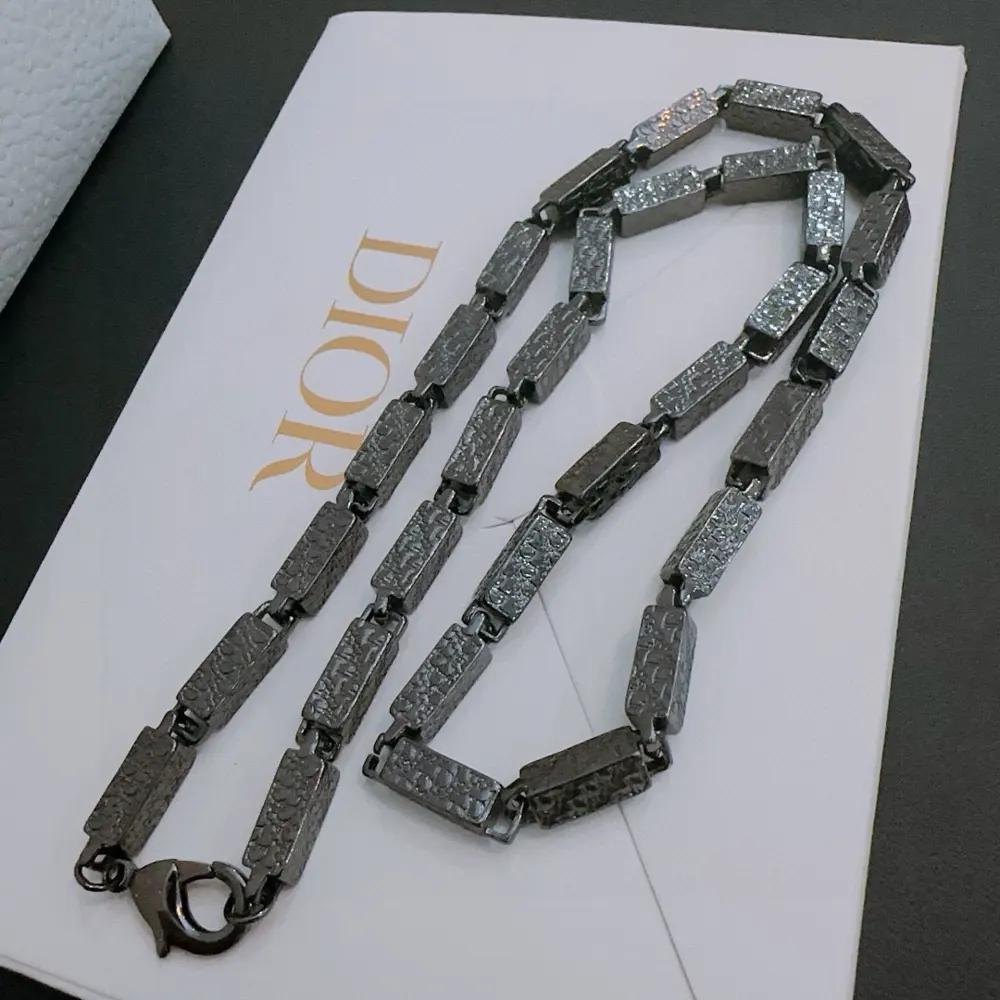 DIOR New Dior necklace Original goods New counter model