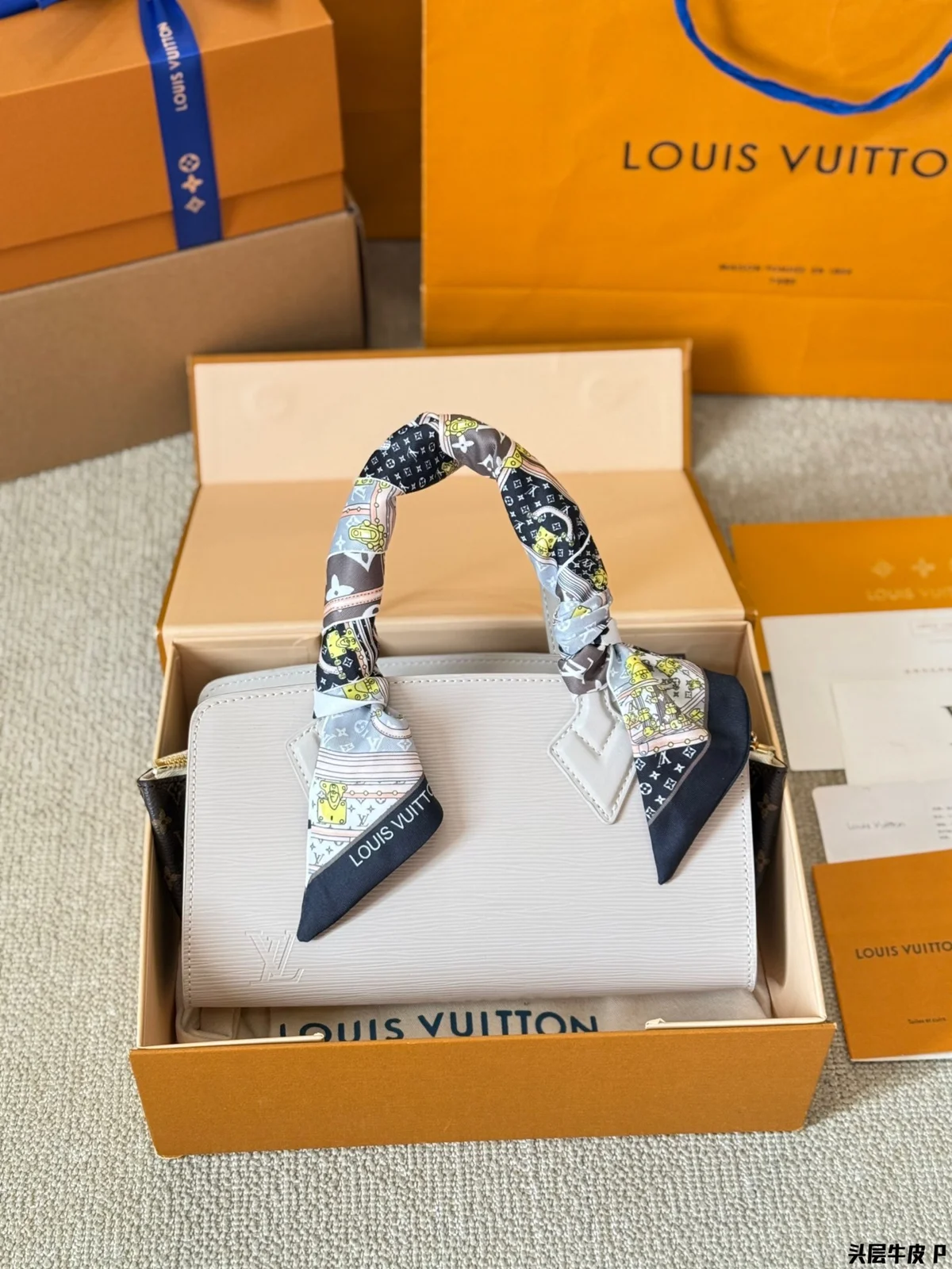 Louis Vuitton Tote