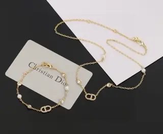 Crown Dior [Dior CD necklace and bracelet] Oh my gosh