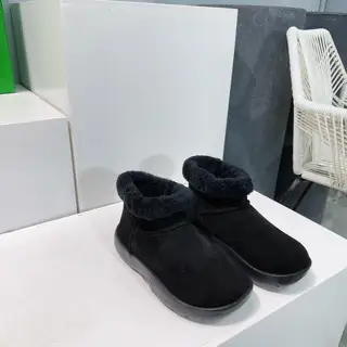 BOTTEGA VENETA 24ss autumn and winter new round-toed simple snow boots furry short boots