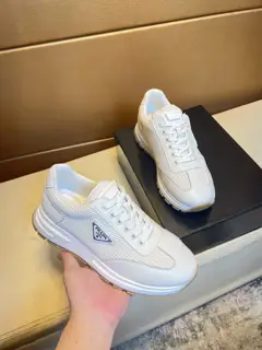 Prada sneakers. Silk calfskin·High frequency brand logo on the shoe·Brand high mercerized