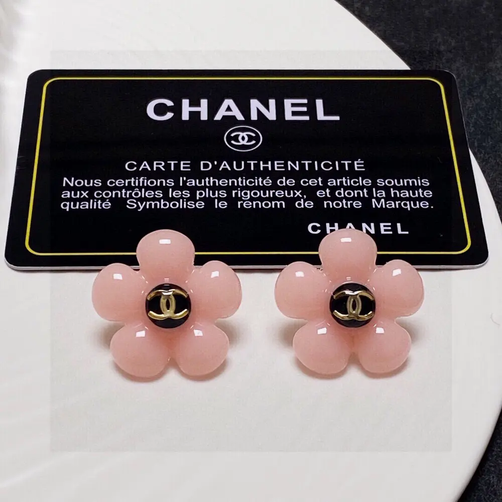 Chanel classic flower earrings