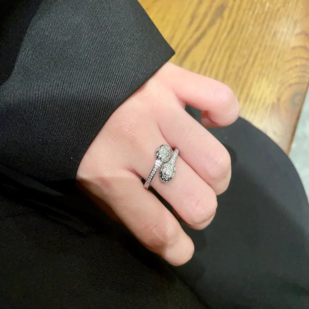 Bvlgari snake ring. Paying homage to the Serpenti beast