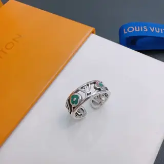 Louis Vuitton ring