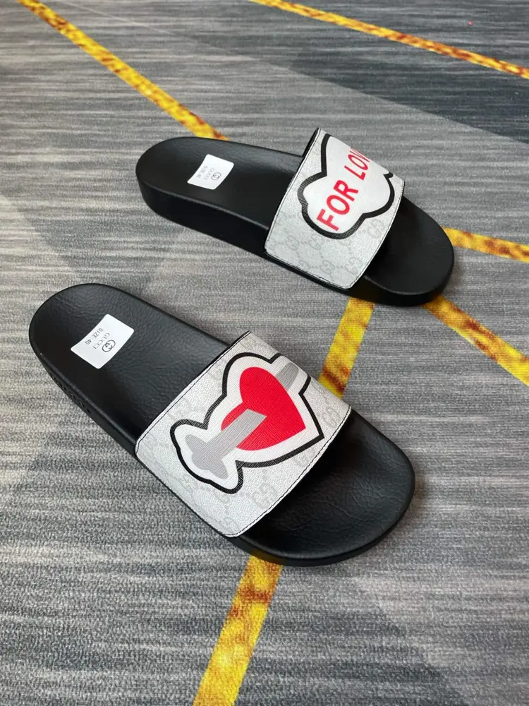 Gucci couple flip flops