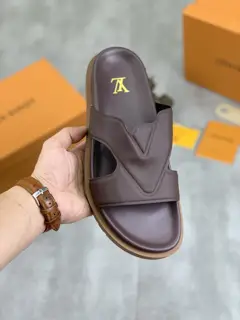 Louis Vuitton men’s slippers