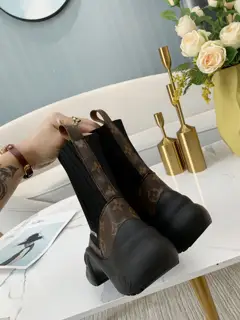 Louis Vuitton Fabric: Environmentally friendly PVC wool stitching Outsole: TPU