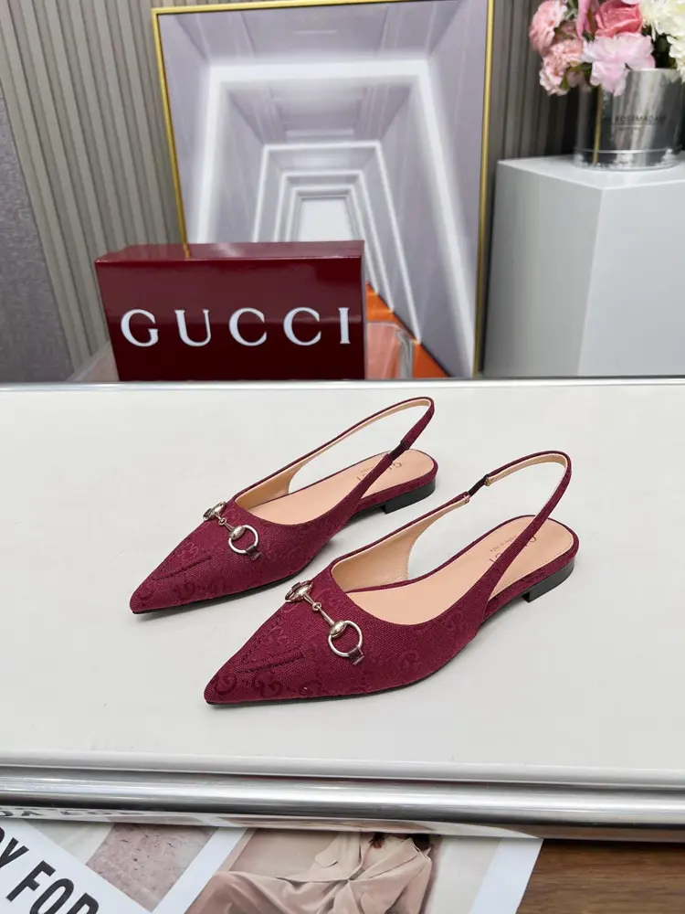 Gucci original hardware chain buckle Shoes