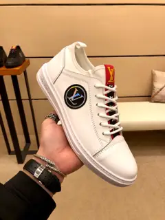 Louis Vuitton men’s casual leather shoes