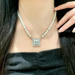 Chanel vintage necklace