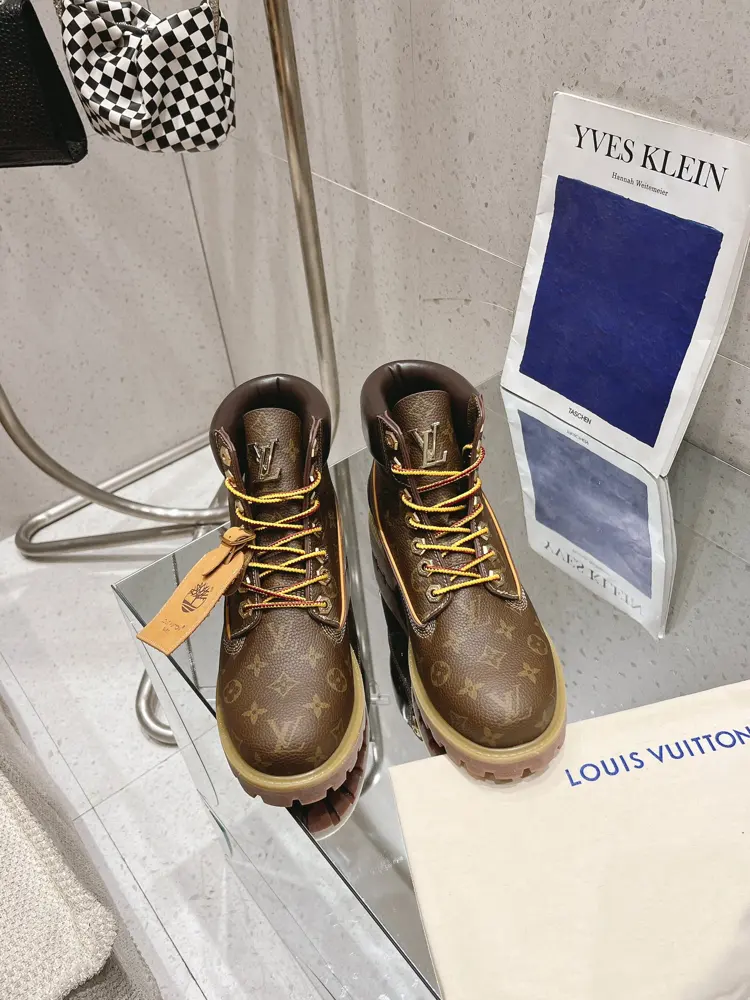 Louis Vuitton x Timberland co-branded yellow boots ankle boots