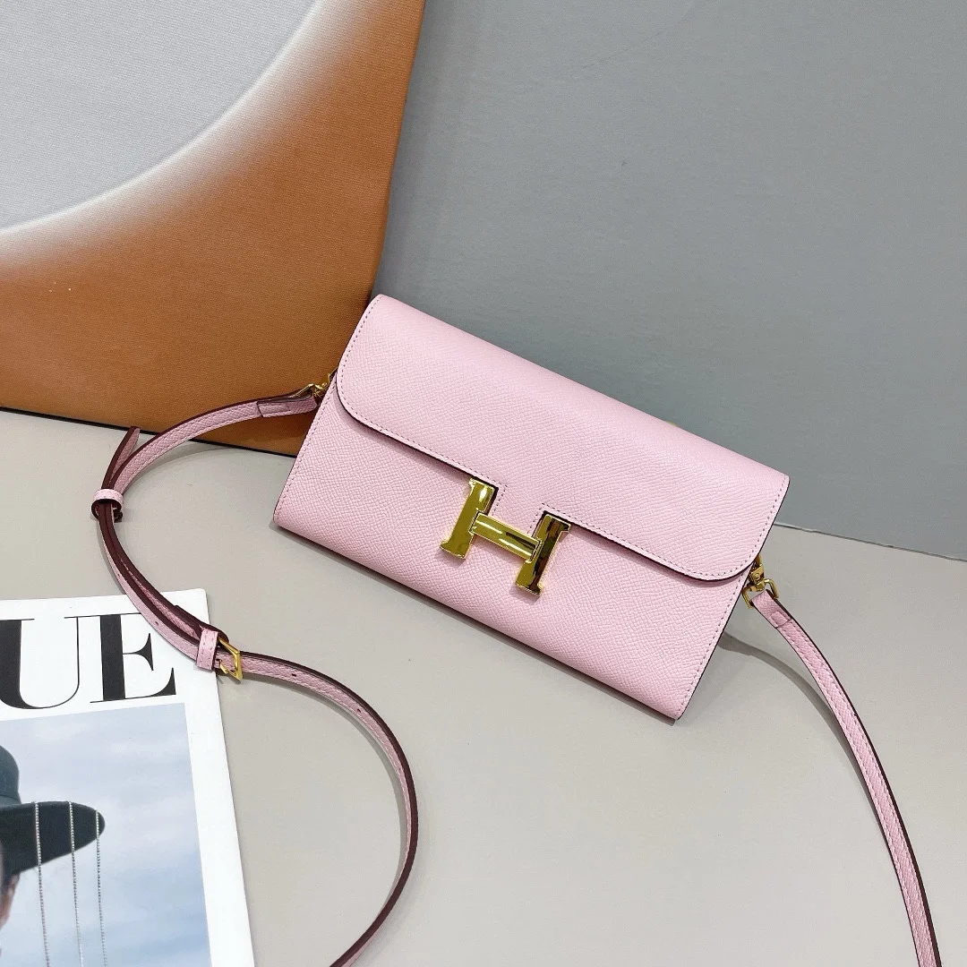 Hermès Constance