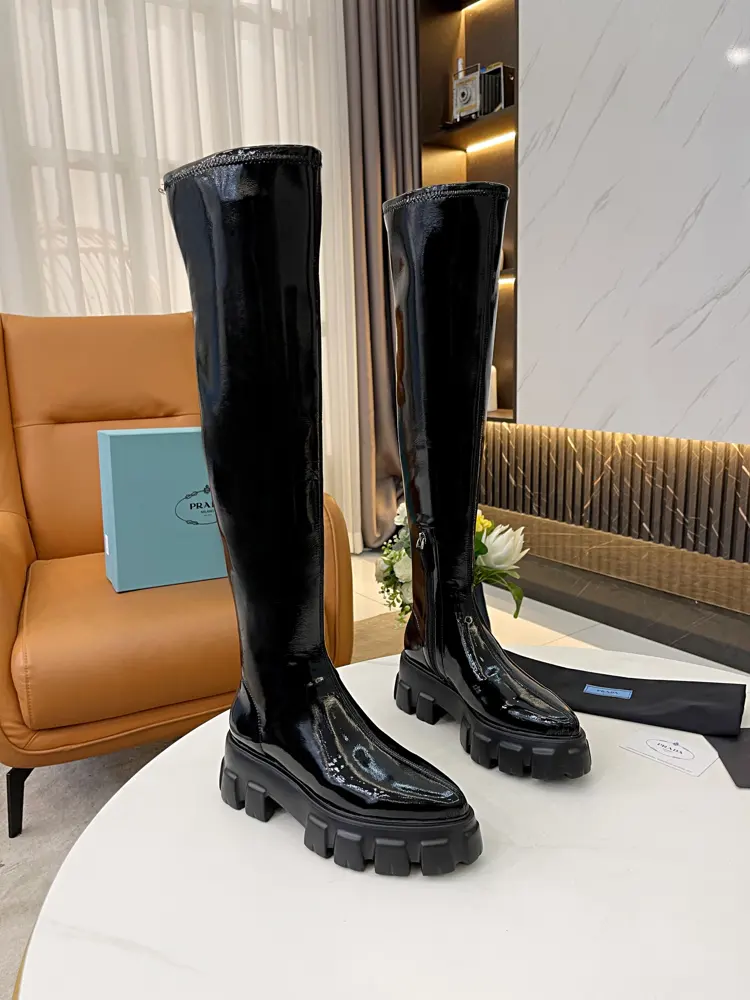 Women’s shoes
