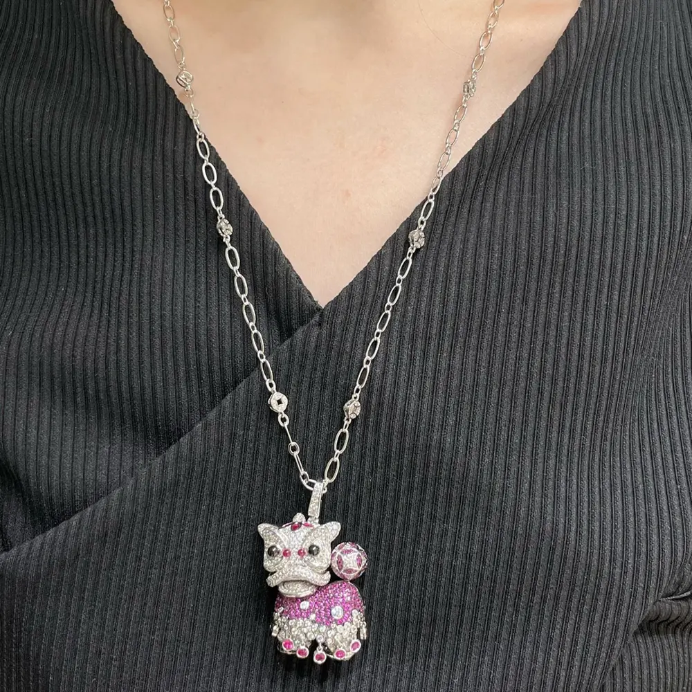Qeelin dancing lion necklace has a very good meaning