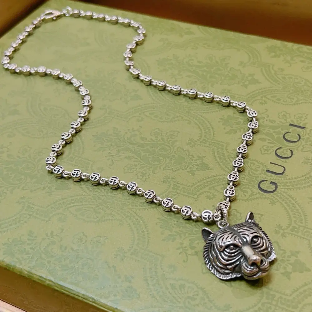 The latest Gucci necklace
